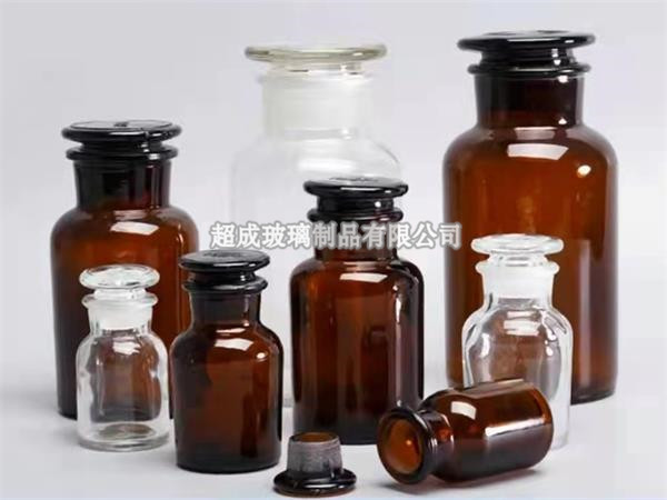 <strong>玻璃试剂瓶</strong>